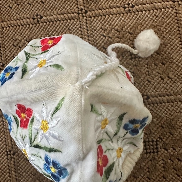 Vintage Swiss Baby/Toddler Beanie Hat Max Hurni Wool Blend Embroidered Floral - Picture 5 of 8